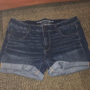 American Eagle Midi-shorts